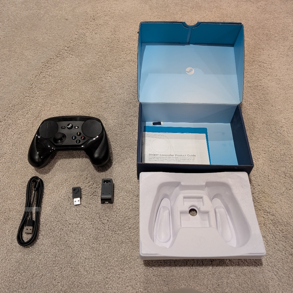 Valve Steam Controller 1001 Wireless Wireless Dongle 1st Gen Discontinued - Picture 2 of 5